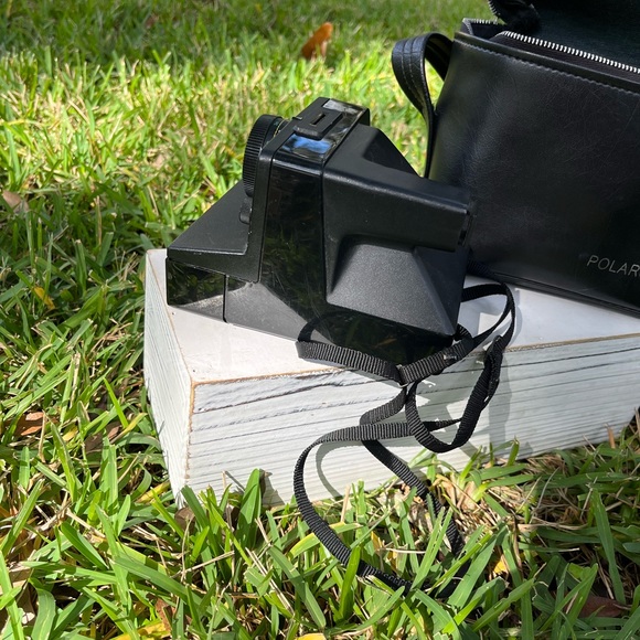 Vintage Polaroid Pronto Instant Camera with Carrying Bag - Picture 5 of 8